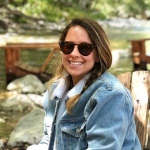 Meet your Posher, Jasmine